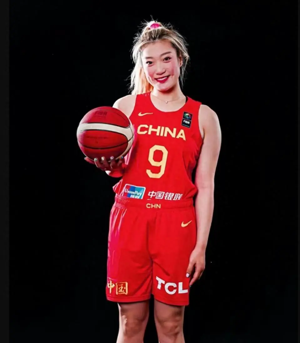 篮球教练如何帮助球员理解规则的重要性?_0